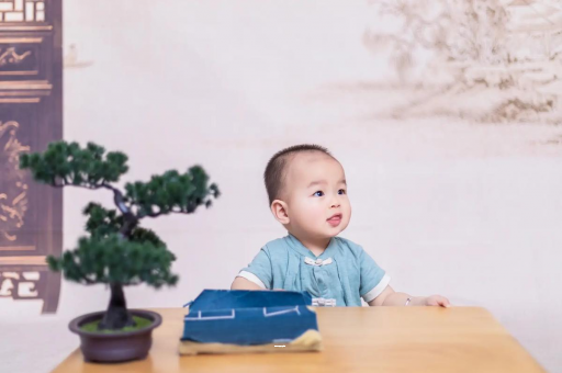 临清宝宝几个月可以笑出声